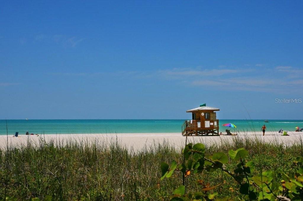 BROADWAY PROMENADE - Residential