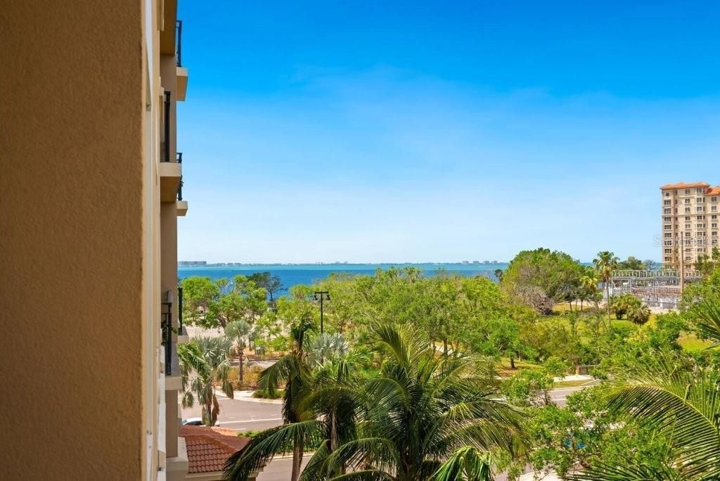 Photo of 1064 N Tamiami Trail #1425, Sarasota, FL 34236 (MLS # A4687230)