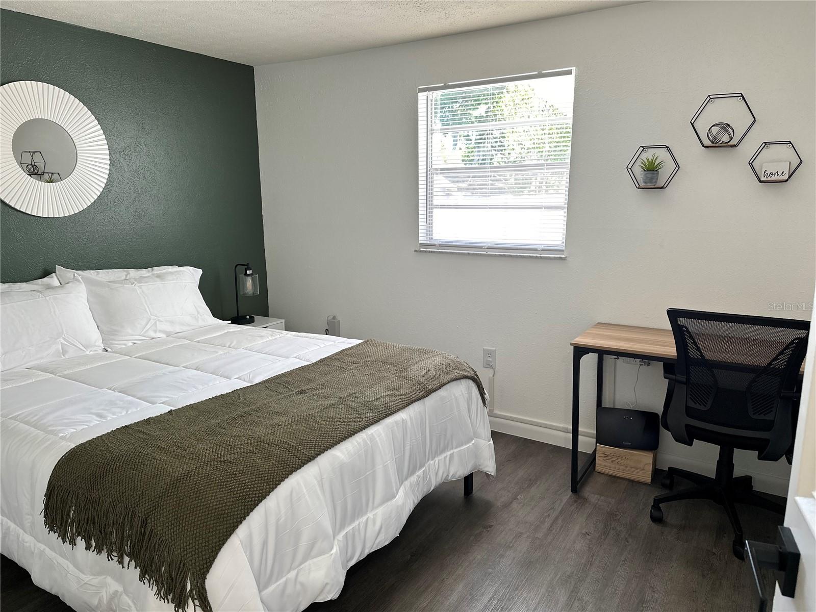 38750 & 38752 2ND AVENUE