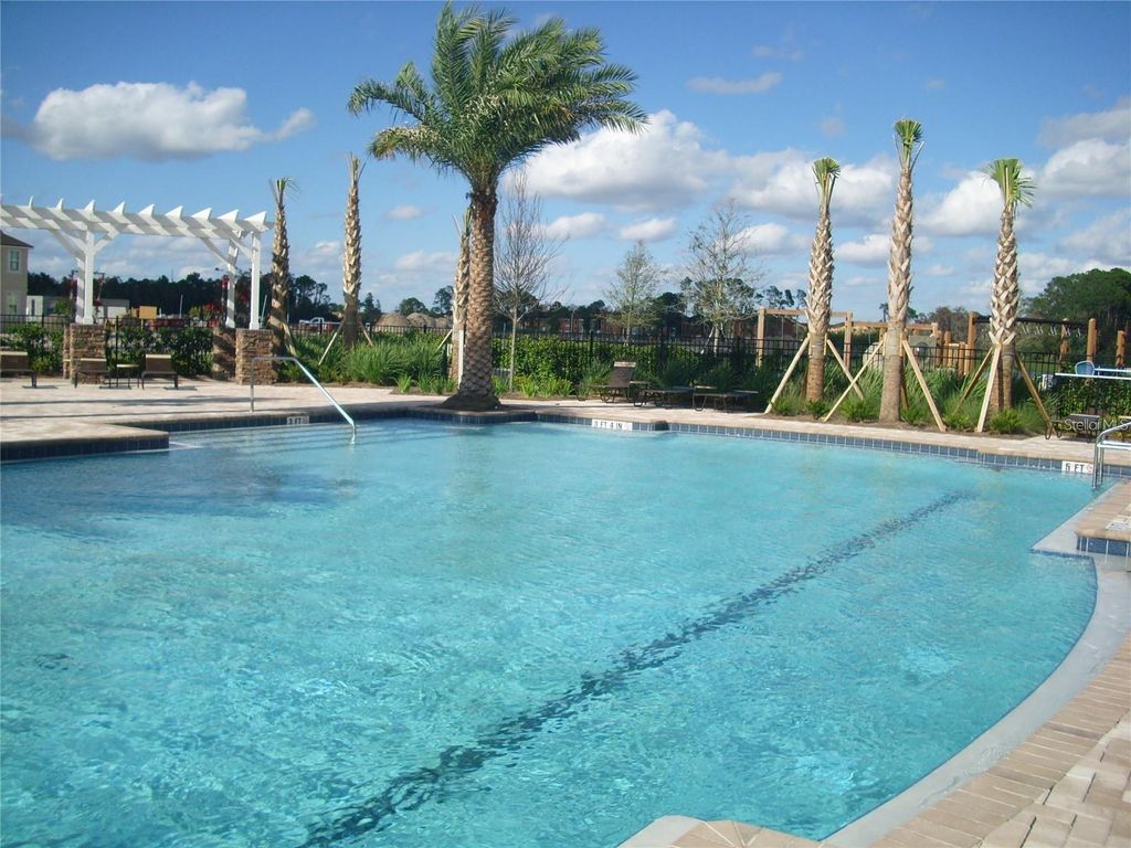 Photo of 4989 Northlawn Way, Orlando, FL 32811 (MLS # O6374329)