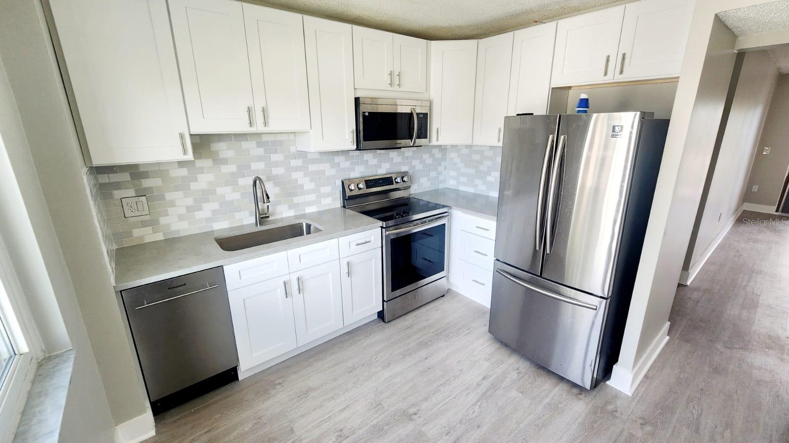 2205 BELLEAIR ROAD A36