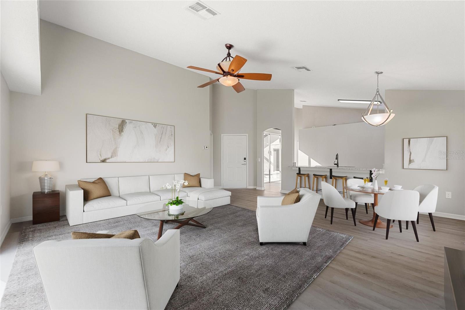 373 SHADY OAK LOOP