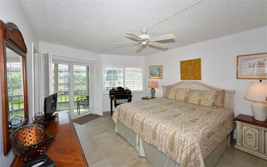 SIESTA HARBOR SEC 2 - Residential Lease
