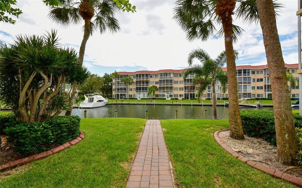 SIESTA HARBOR SEC 2 - Residential Lease