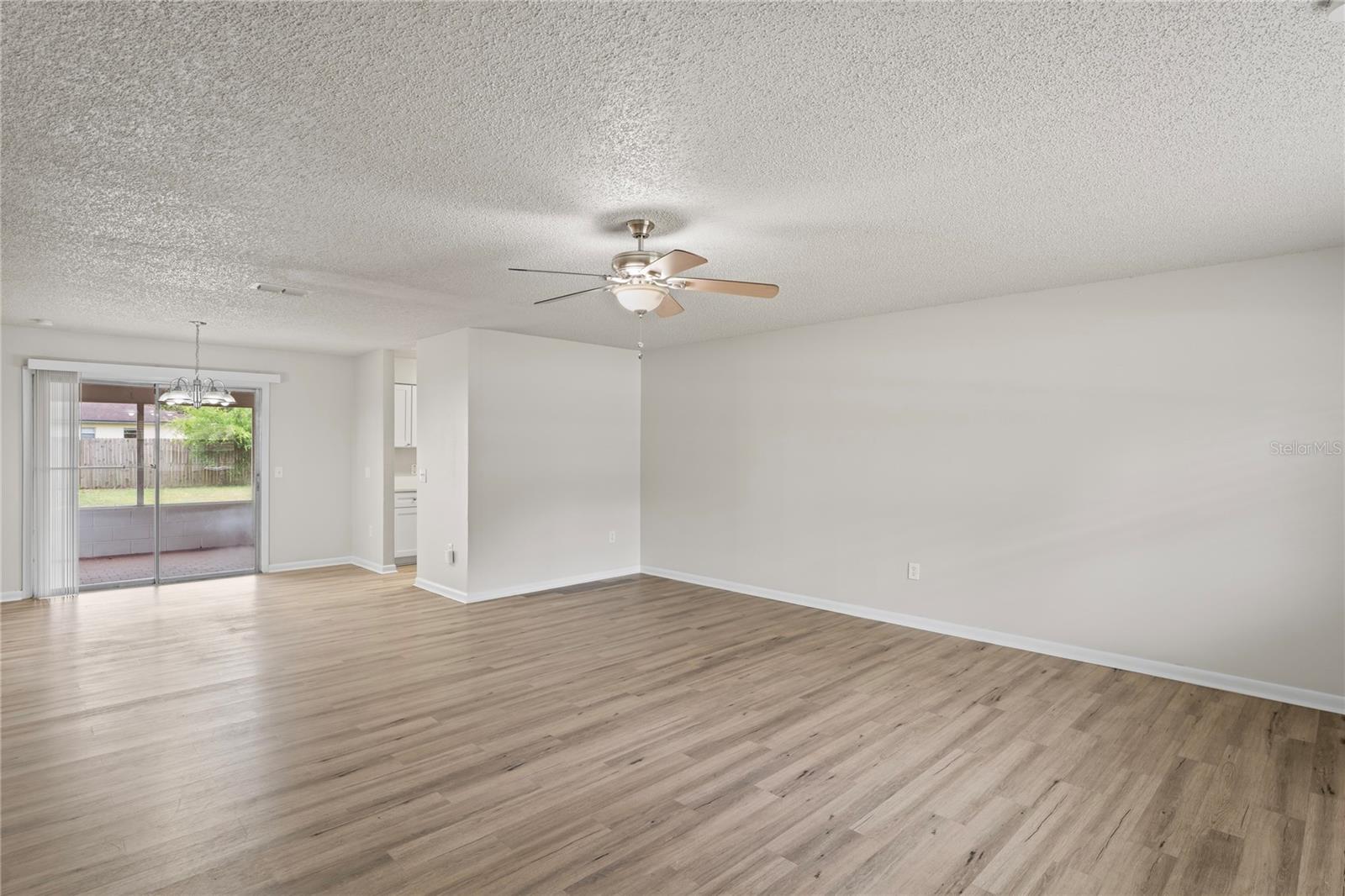 2322 NORTHVIEW DRIVE