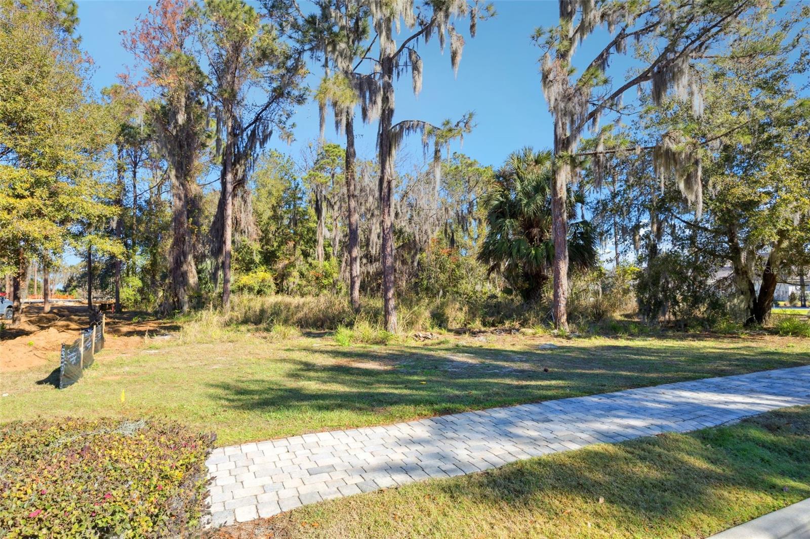 BELLA COLLINA SUB - Land