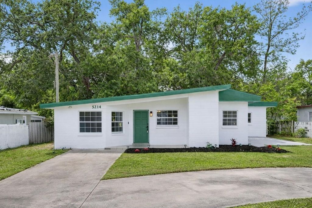 Photo of 5214 Cortez Drive, Orlando, FL 32808 (MLS # O6395505)