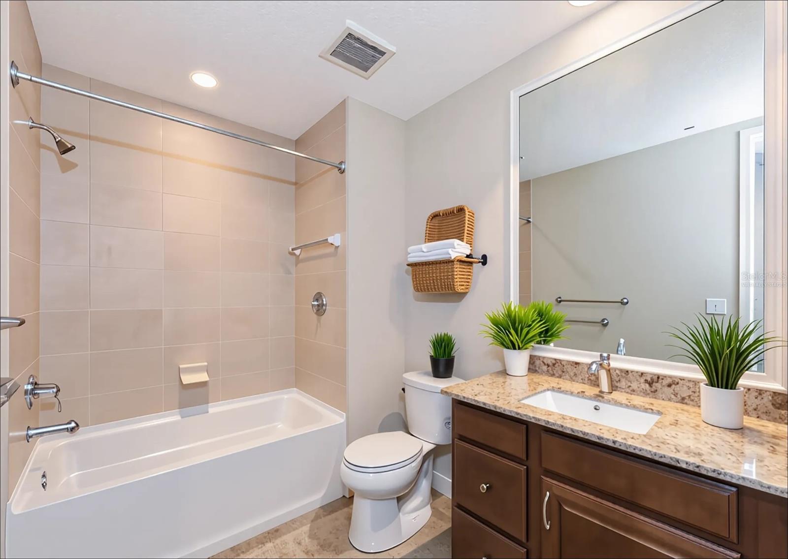 WATERFRONT AT MAIN STREET PH 2 - Residential