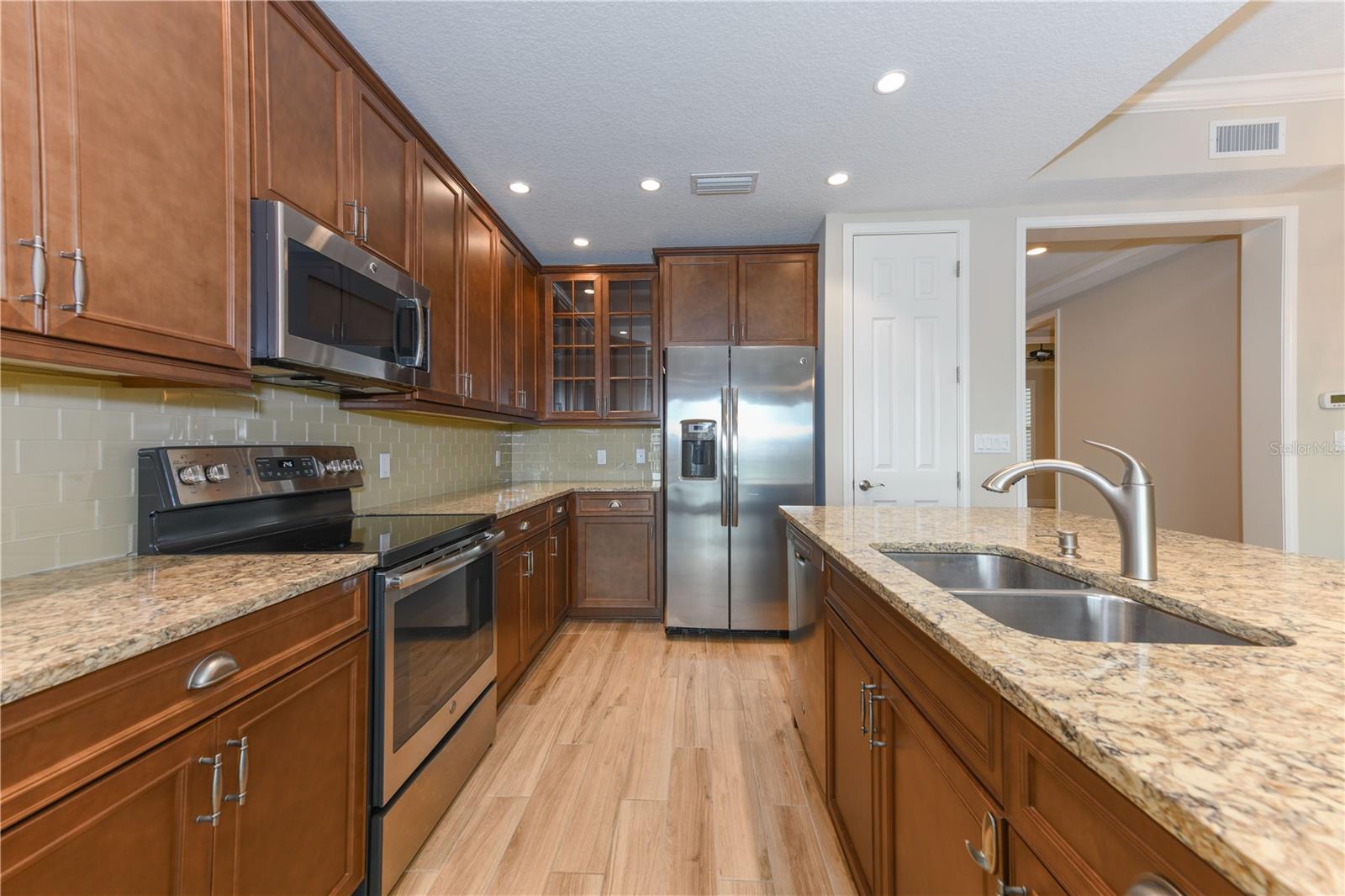 WATERFRONT AT MAIN STREET PH 2 - Residential