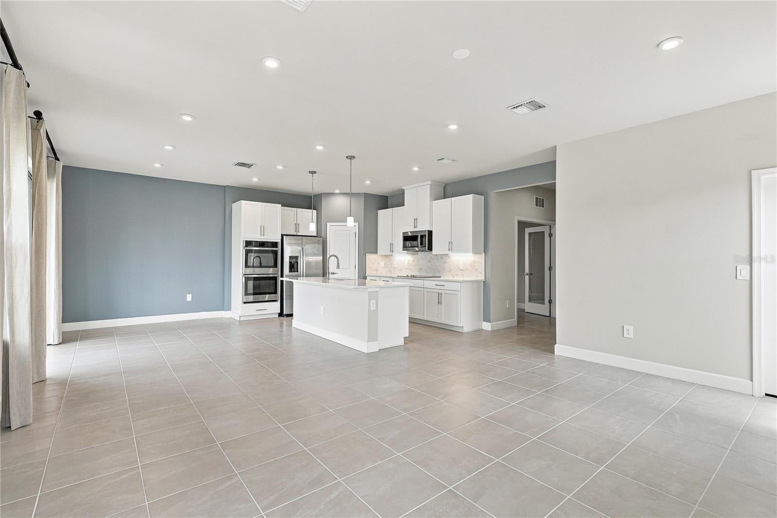 4640 ARDEN WAY, BRADENTON, FL, 34211 3 4640 ARDEN WAY