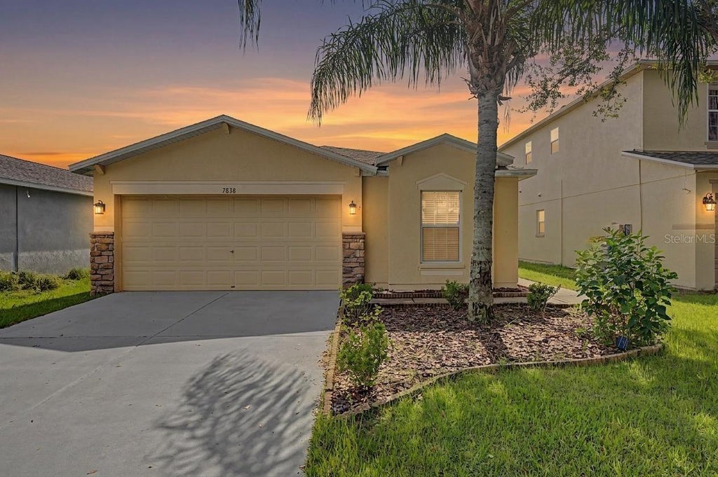 Photo of 7838 Carriage Pointe Drive, Gibsonton, FL 33534 (MLS # TB8540350)