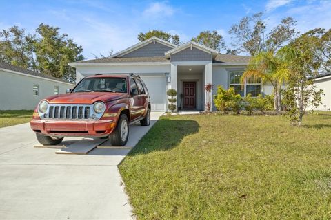 A home in WINTER HAVEN