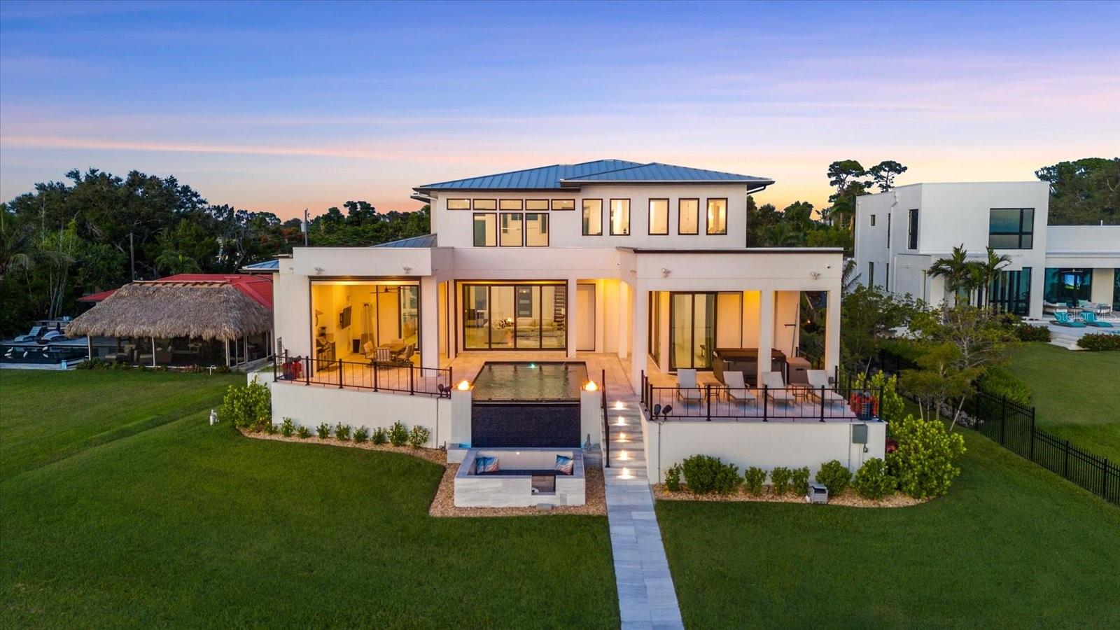 614 BAYSHORE DRIVE