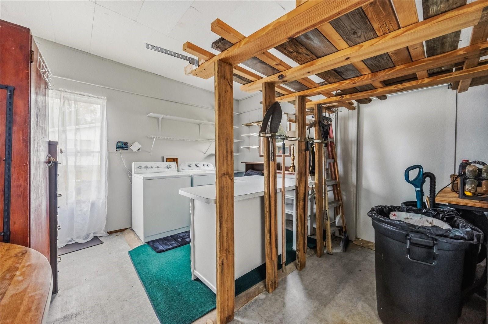 ZELLWOOD STATION - Residential