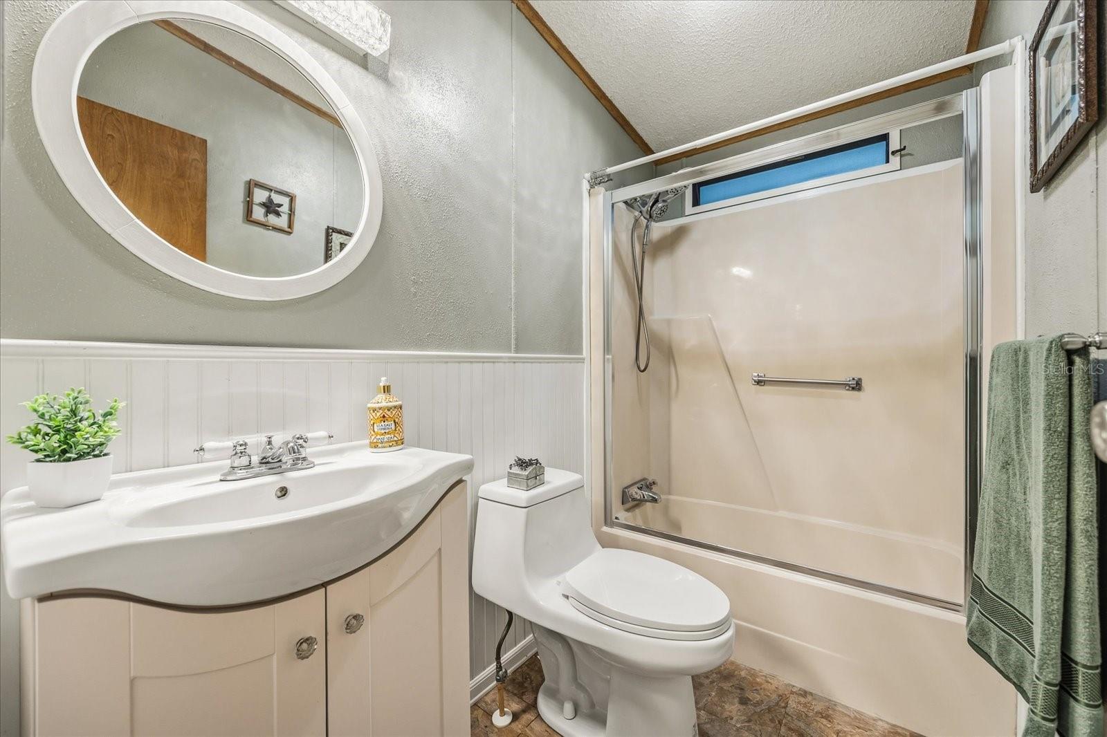 ZELLWOOD STATION - Residential