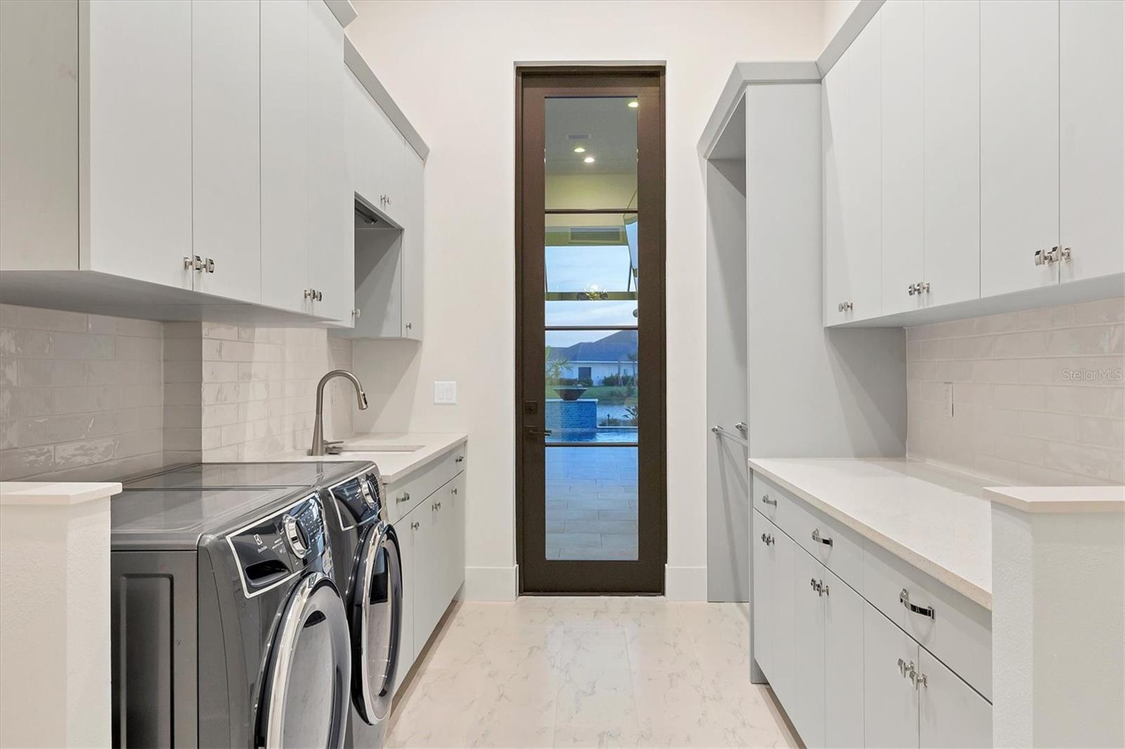 CONCESSION PH II BLK B & PH III - Residential