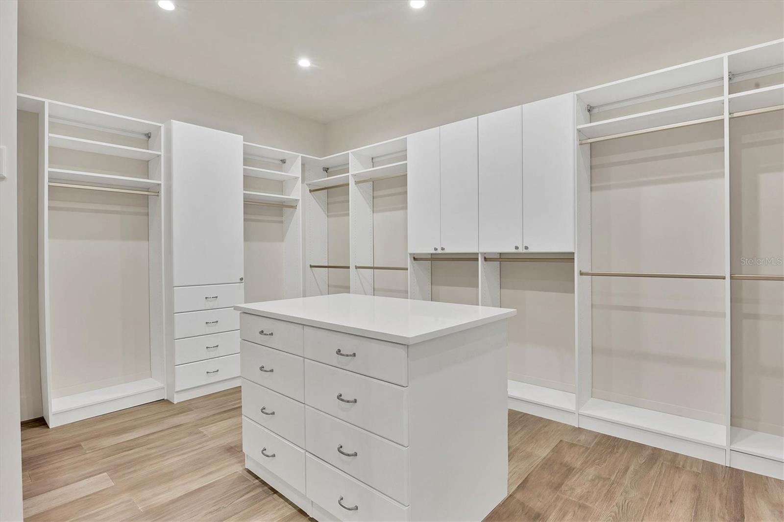 CONCESSION PH II BLK B & PH III - Residential