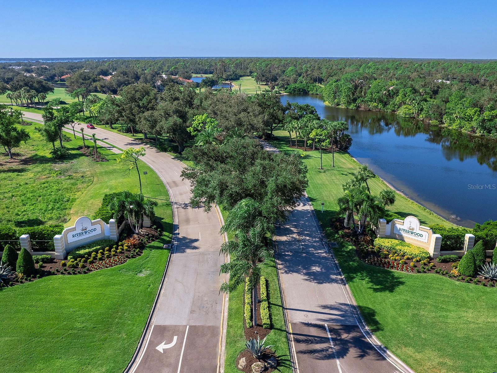 RIVERWOOD - Residential