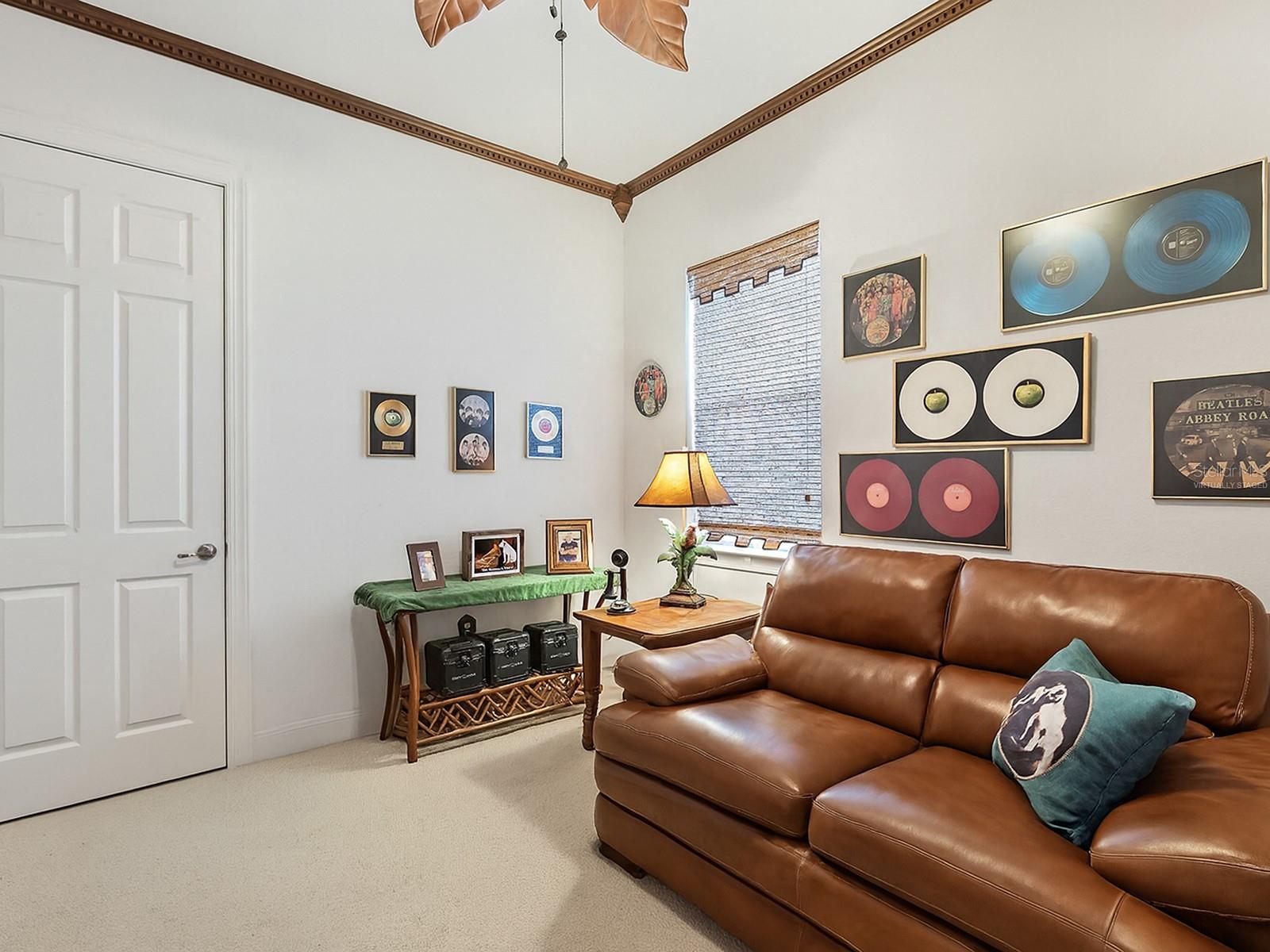 RIVERWOOD - Residential