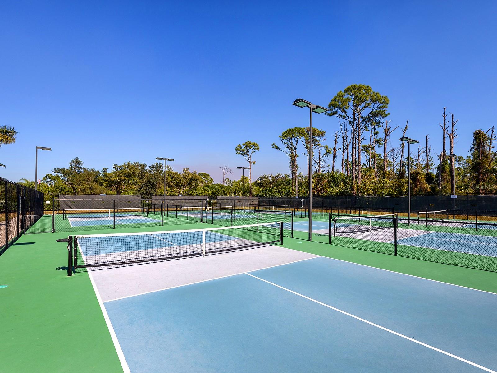 RIVERWOOD - Residential