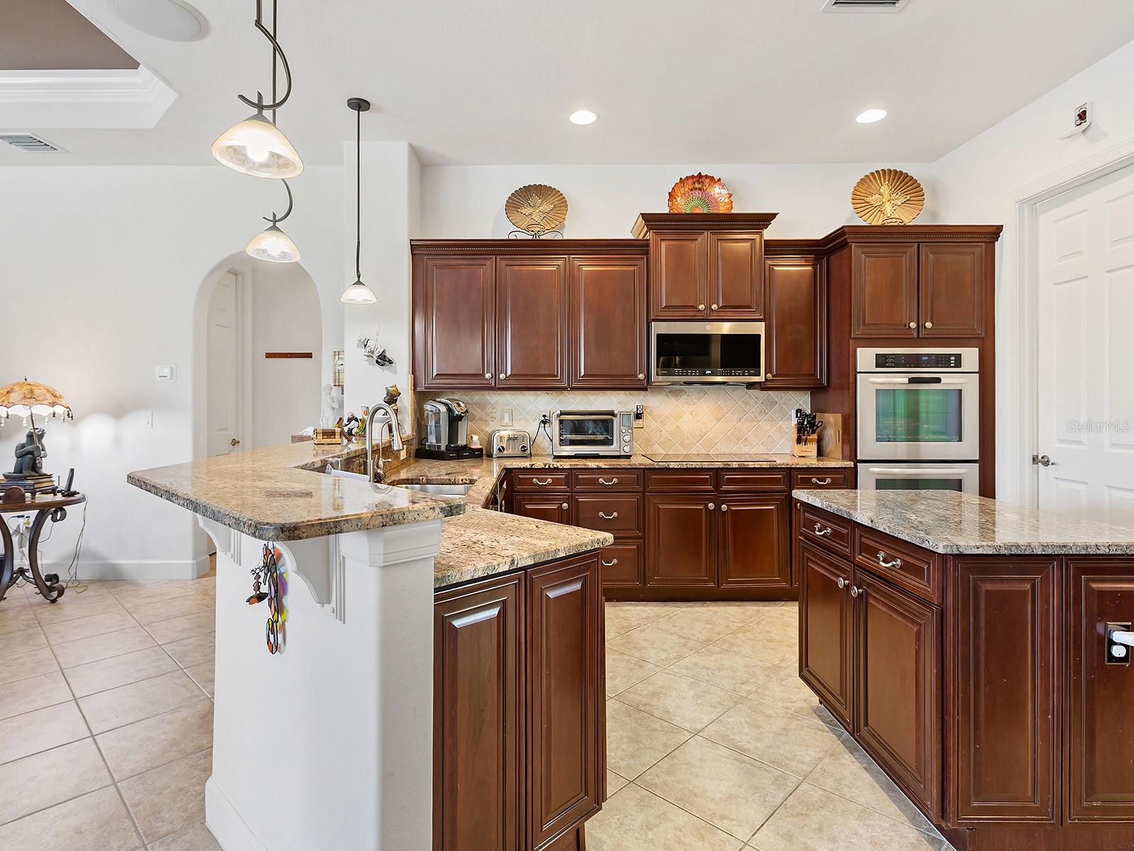 RIVERWOOD - Residential