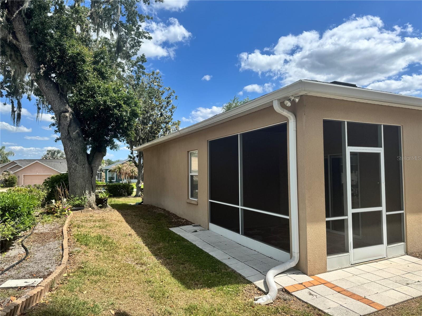 FAIRWAY OAKS FIRST ADD - Residential