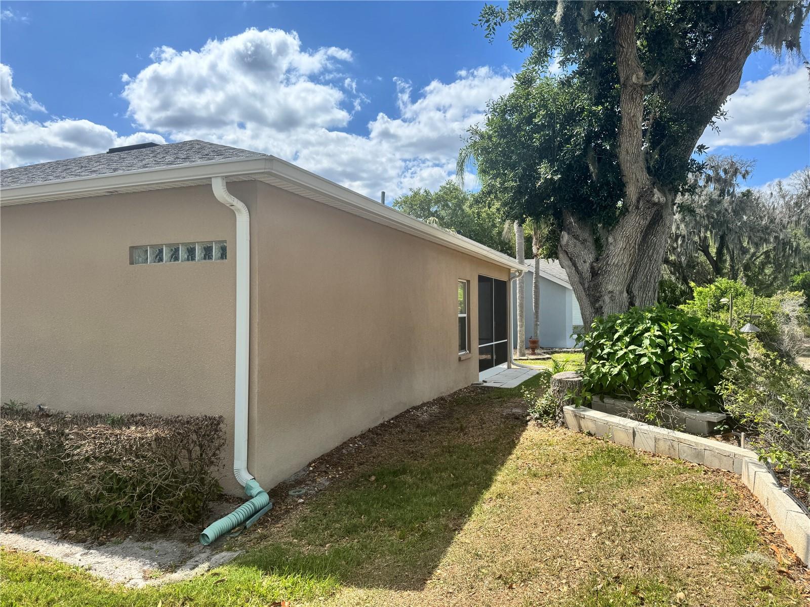 FAIRWAY OAKS FIRST ADD - Residential