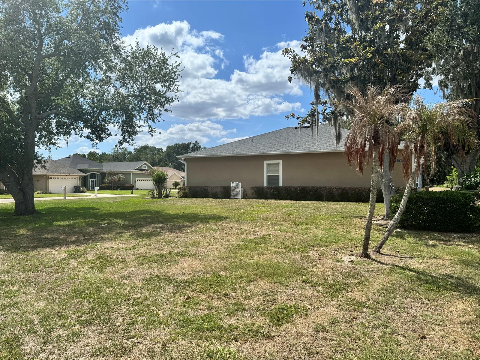 FAIRWAY OAKS FIRST ADD - Residential