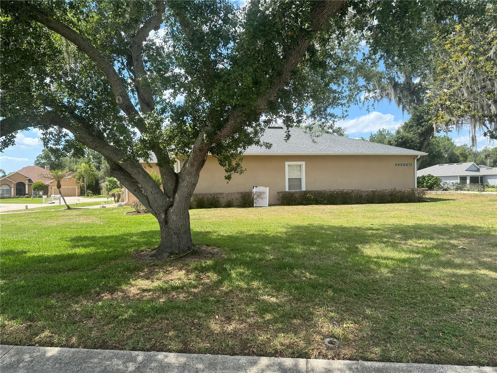 FAIRWAY OAKS FIRST ADD - Residential