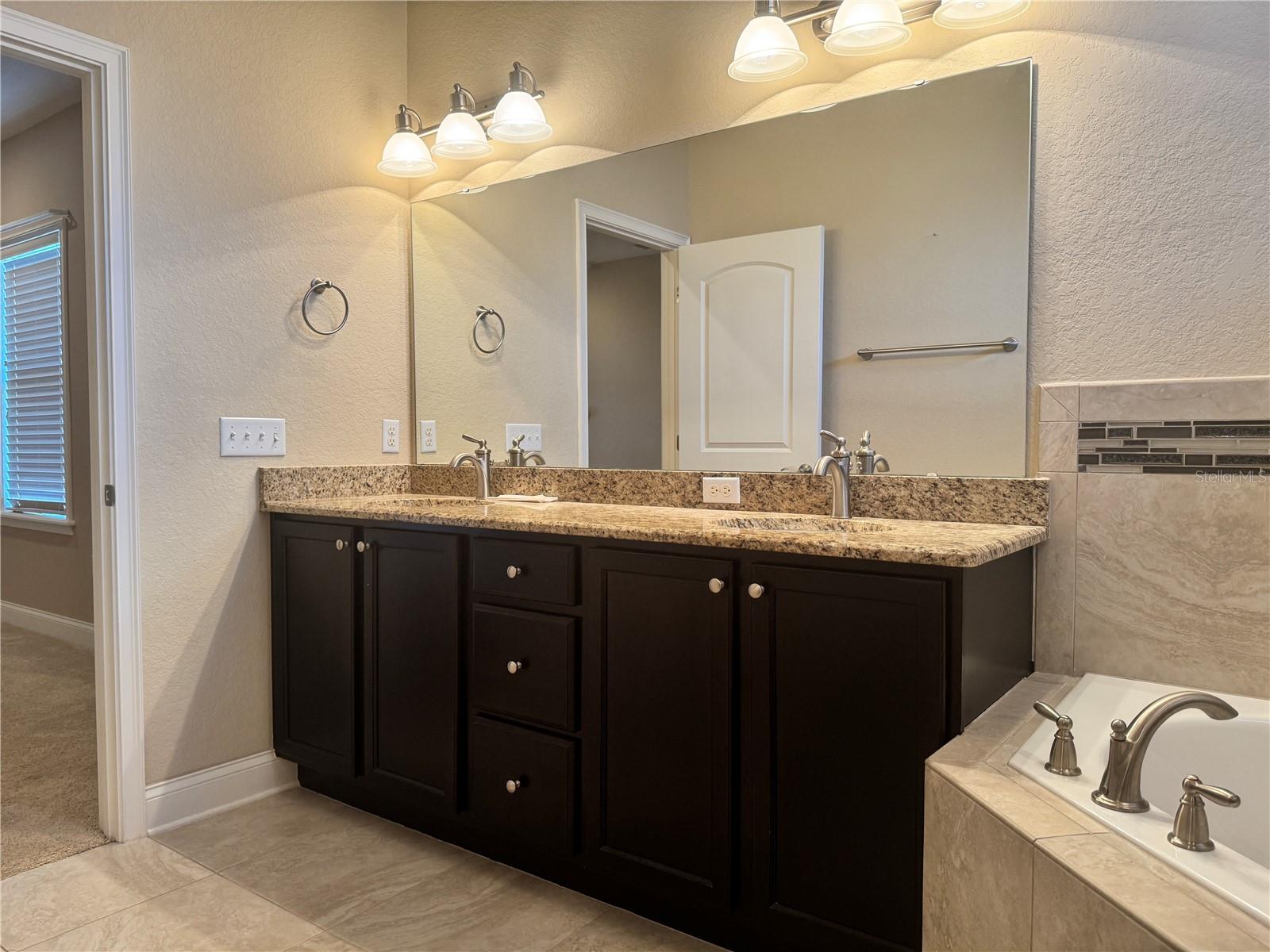 FAIRWAY OAKS FIRST ADD - Residential