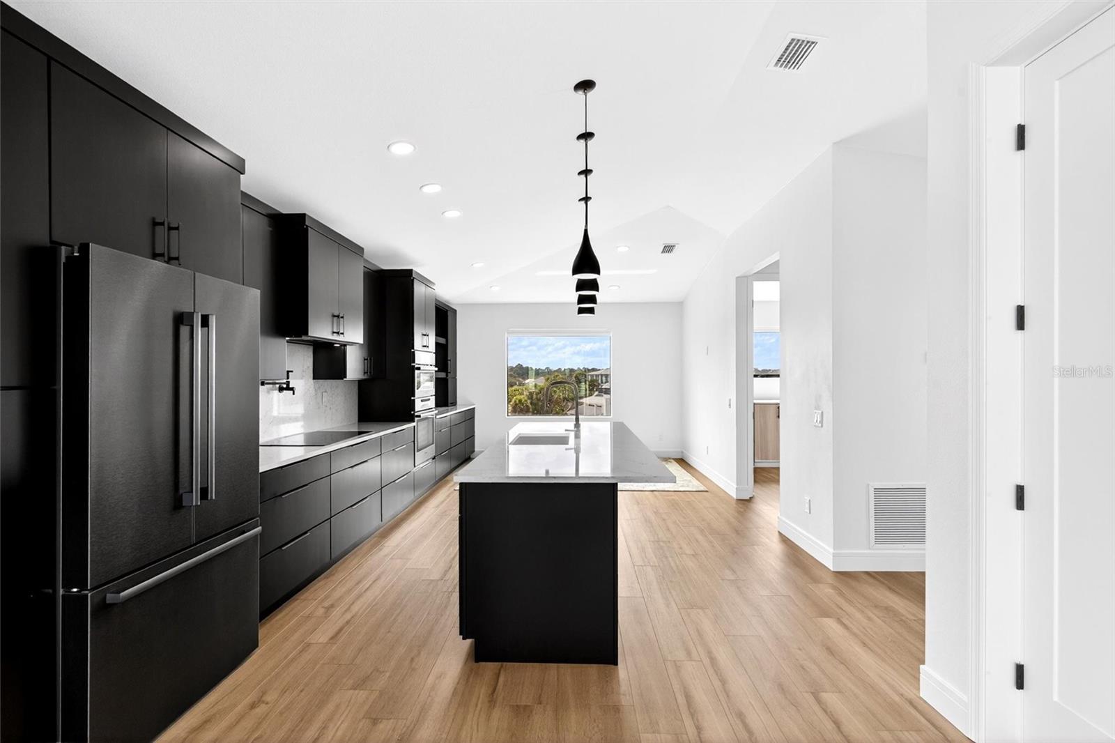 SEASIDE MANOR SUB - Residential