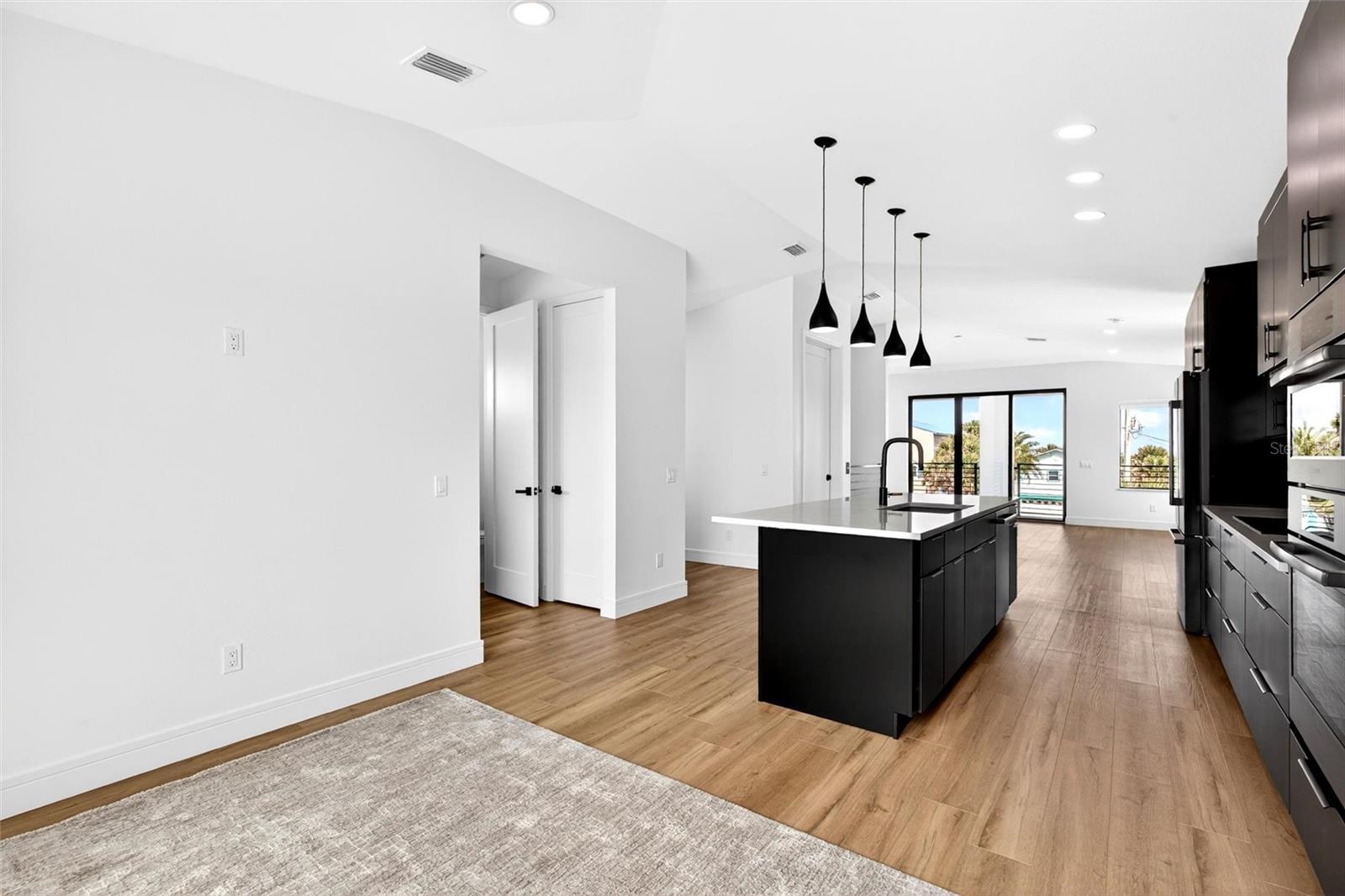 SEASIDE MANOR SUB - Residential