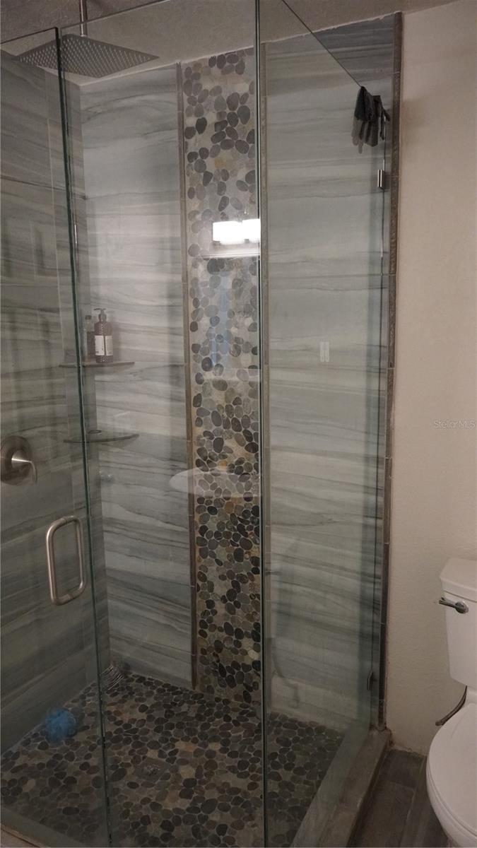 RIVERS EDGE MOBILE HOME - Residential