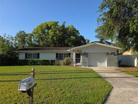 2045 SUMMIT DR DUNEDIN FL 34698