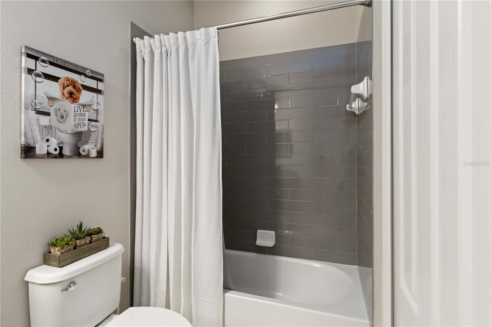 GRAND PALM PH 3A - Residential