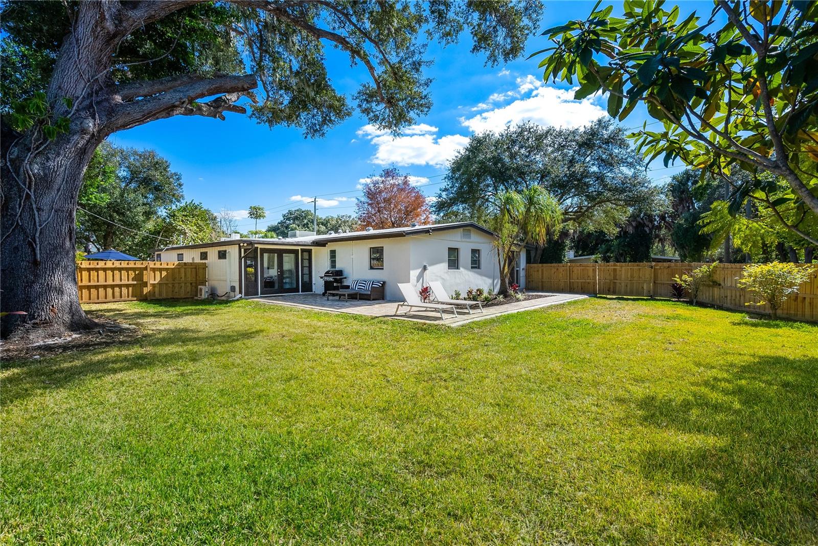 LOMA LINDA PARK - Residential Lease