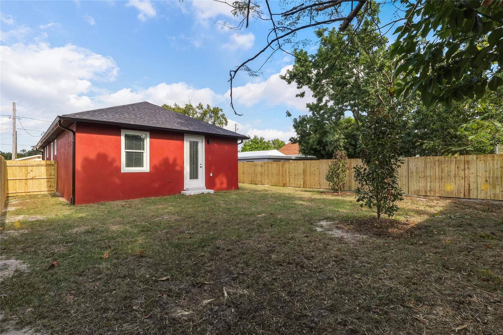 RIVERBEND MANOR - Residential Lease