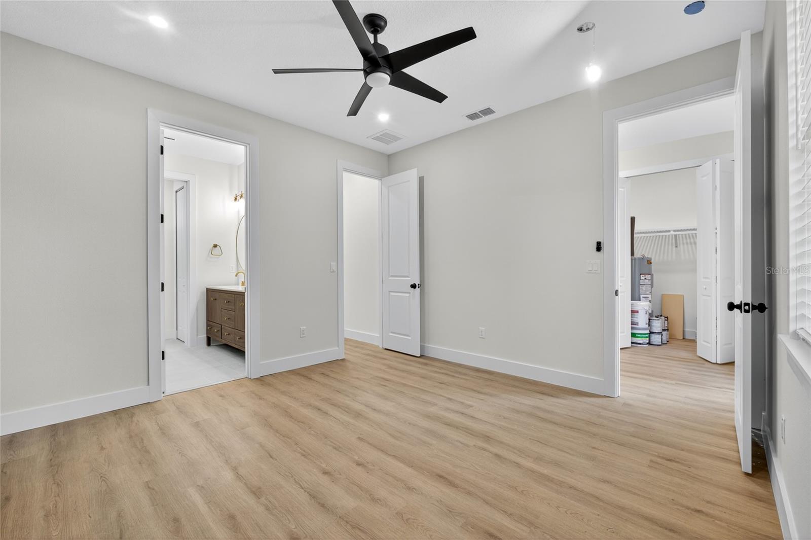 RIVERBEND MANOR - Residential Lease