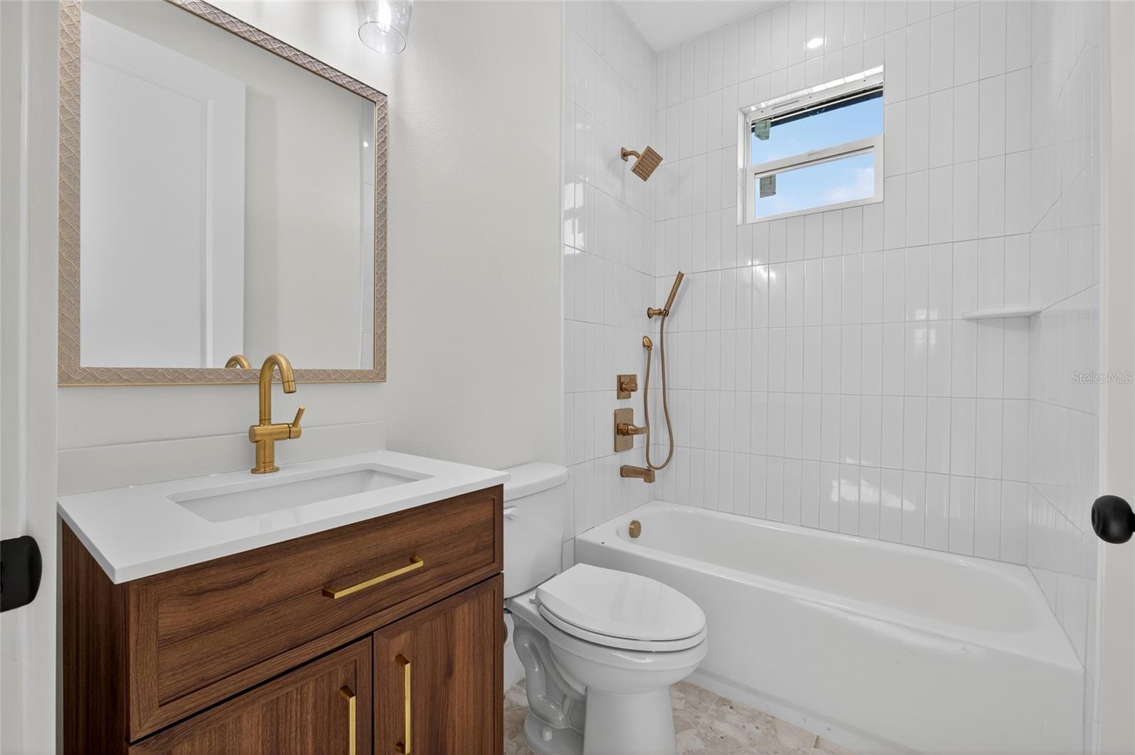 RIVERBEND MANOR - Residential Lease