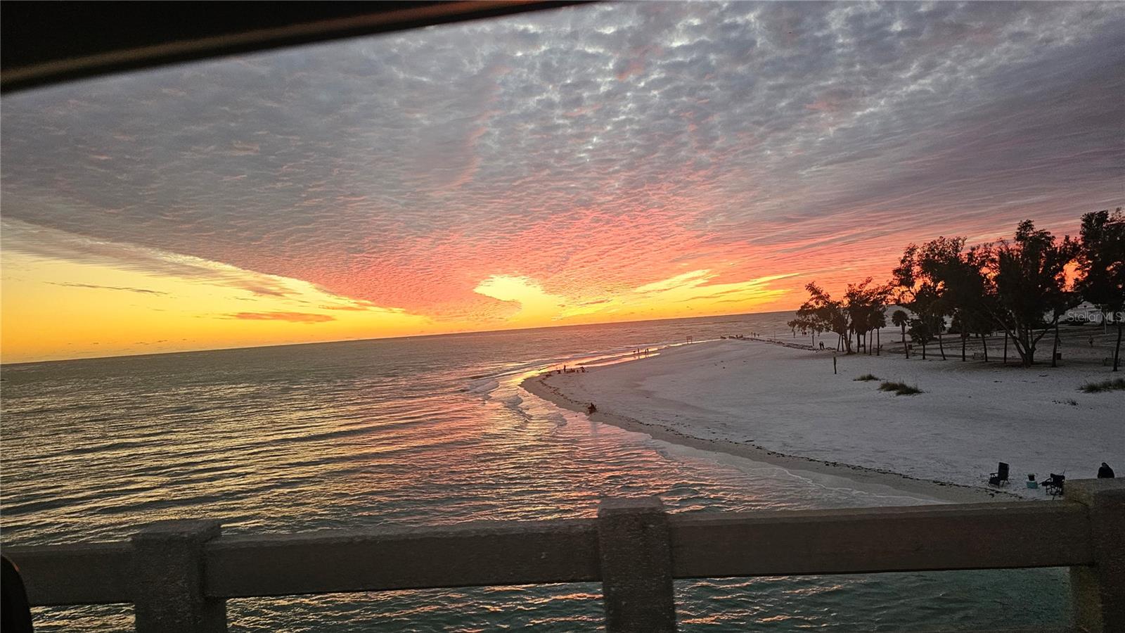 FRST LAKES COUNTRY CLUB ESTATES - Residential Lease