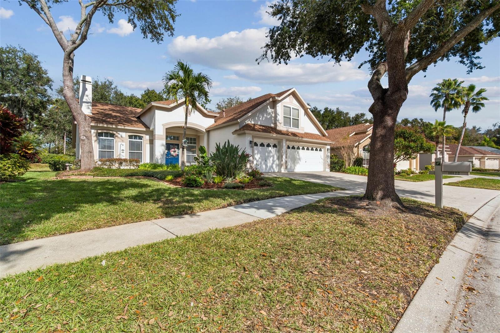 10122 WHISPER POINTE DRIVE