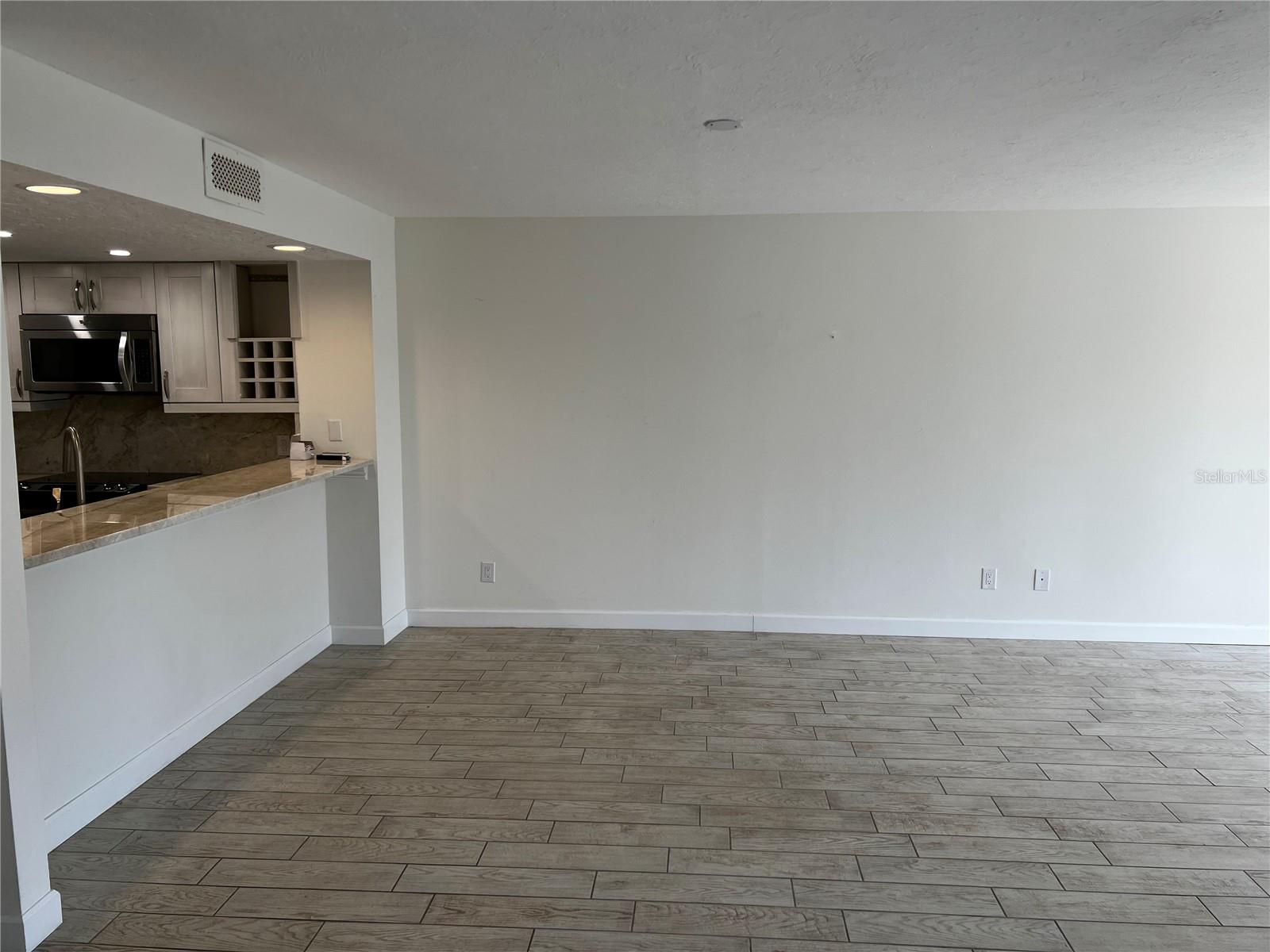 CENTRAL PARK - Residential Lease