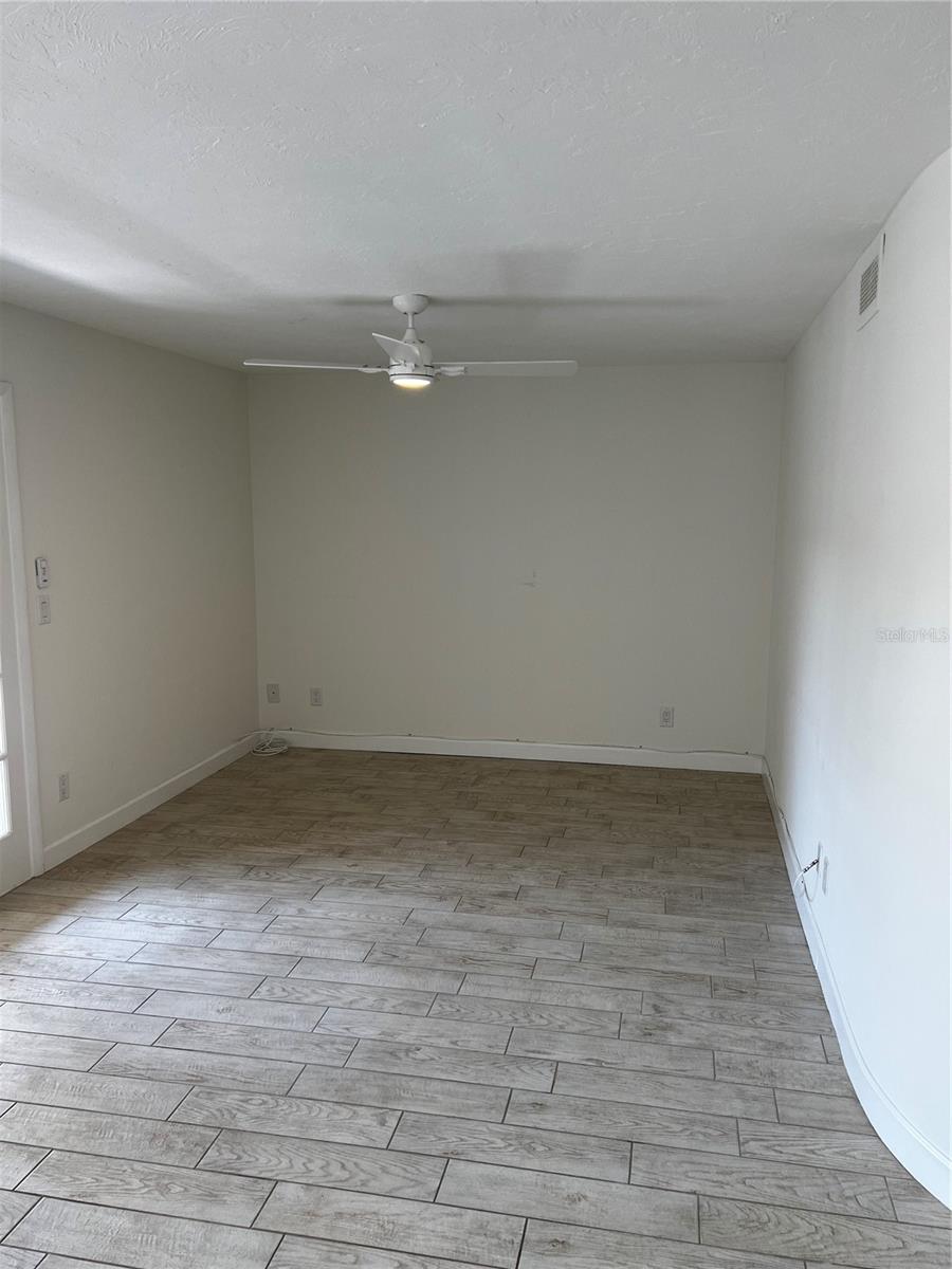 CENTRAL PARK - Residential Lease