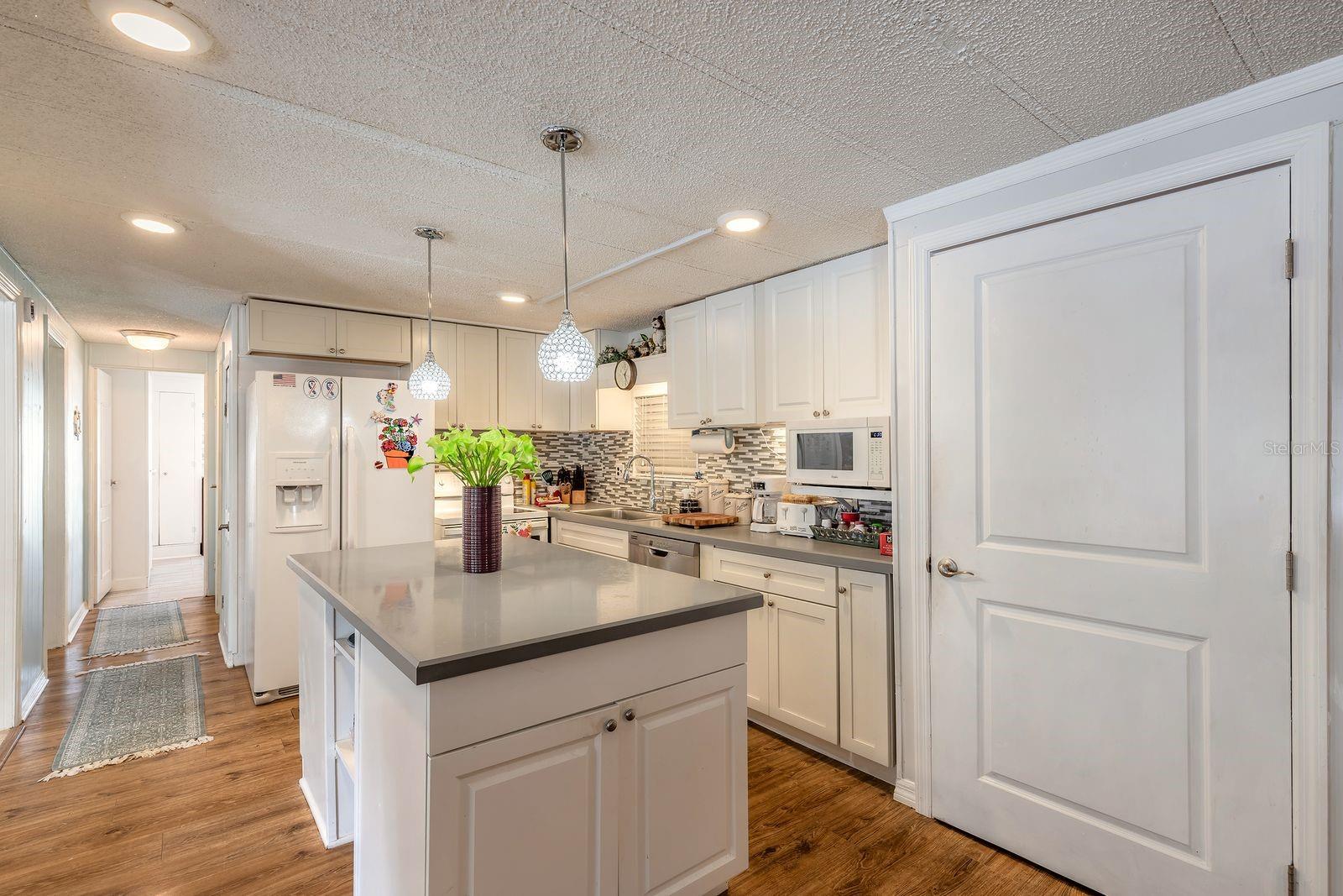 SOUTH WATERFRONT PARK - Residential