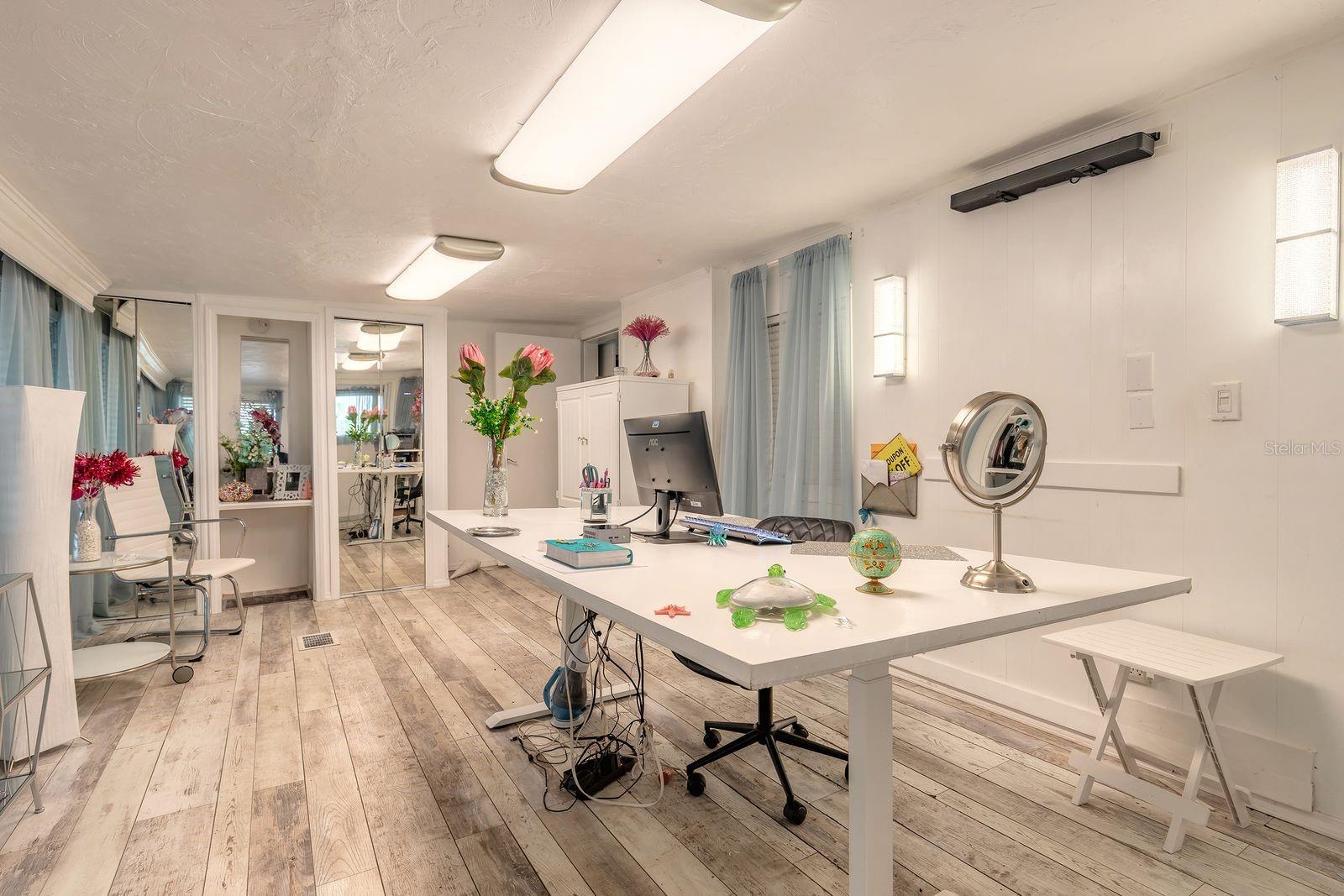 SOUTH WATERFRONT PARK - Residential