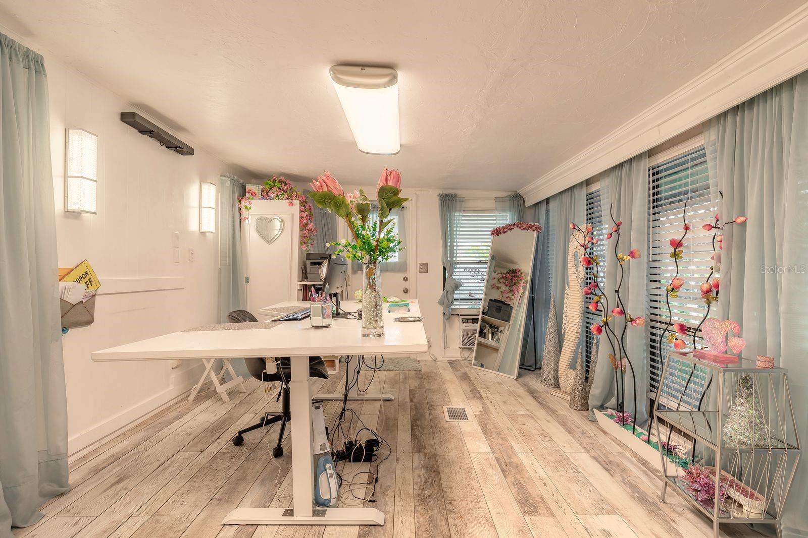 SOUTH WATERFRONT PARK - Residential