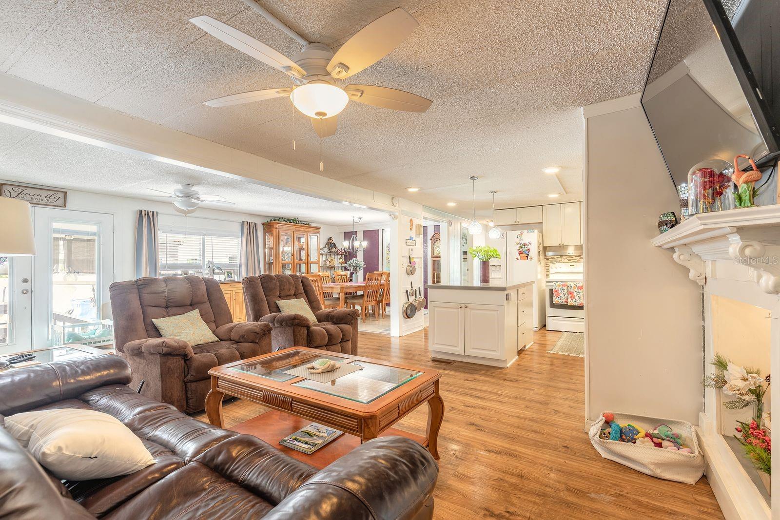 SOUTH WATERFRONT PARK - Residential