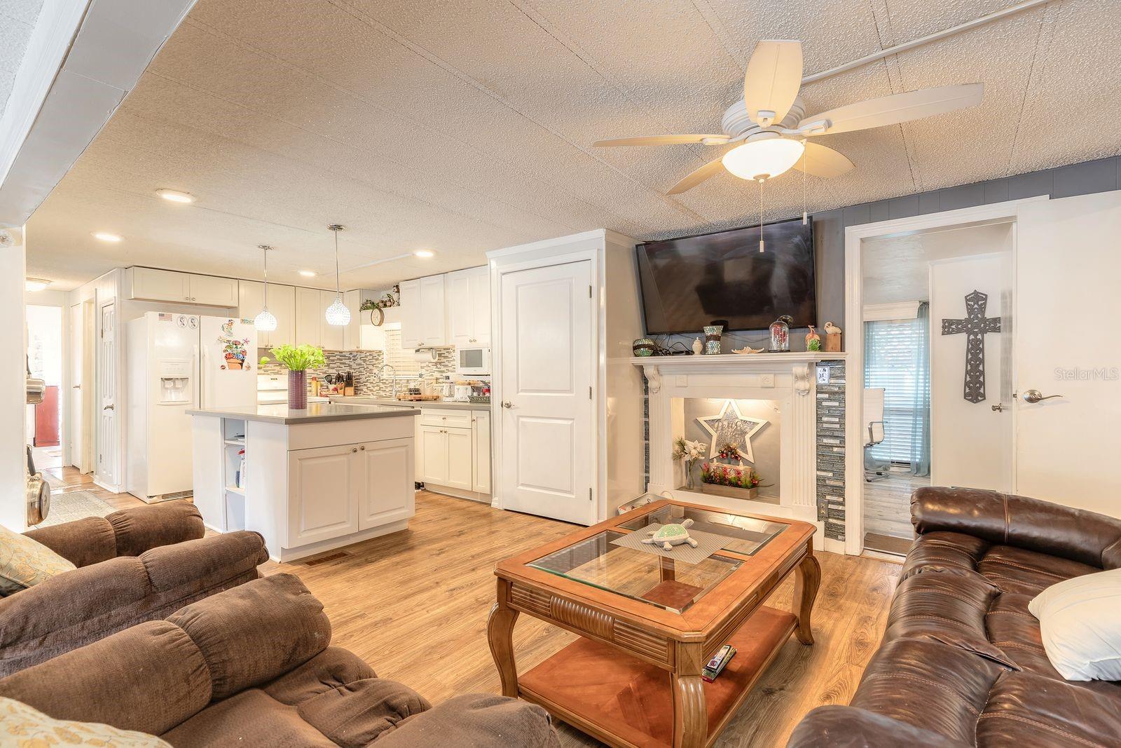 SOUTH WATERFRONT PARK - Residential