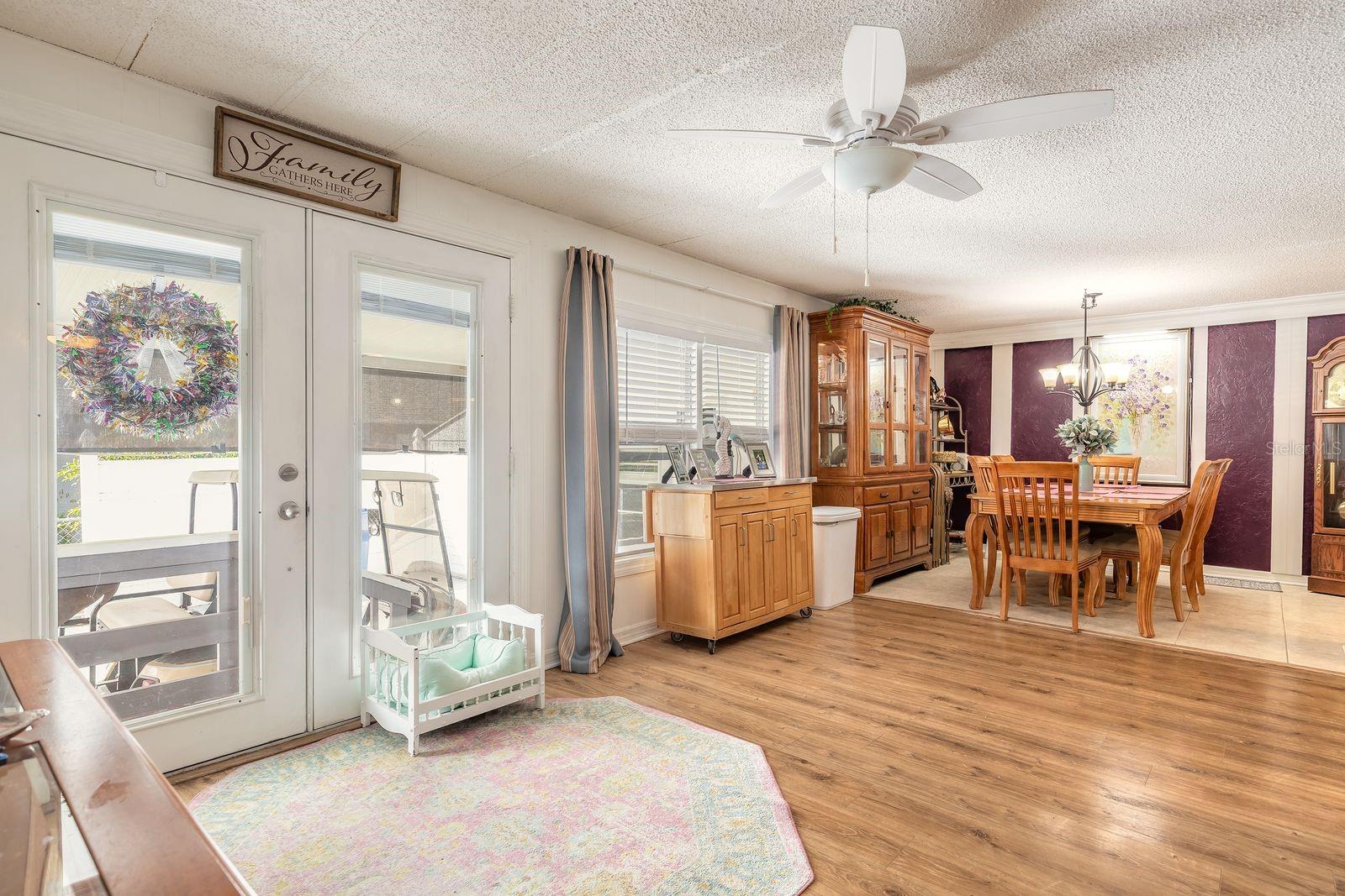 SOUTH WATERFRONT PARK - Residential