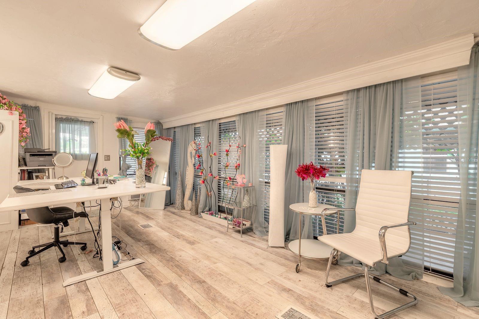 SOUTH WATERFRONT PARK - Residential